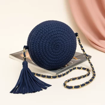 Sac Rond Tressé avec Chaîne Dorée et Pompon – 100% Style & Légèreté - Bleu Marine