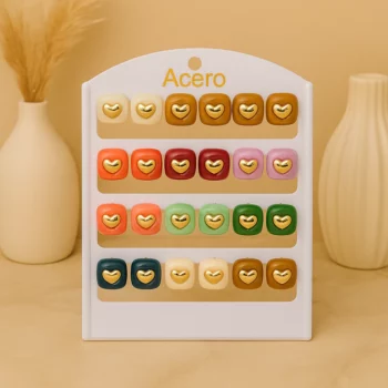 Présentoir de 12 paires (soit 0,90€ la paire) : Paires de Boucles d’Oreilles Nacrées Cœur Doré – Modèle Acier