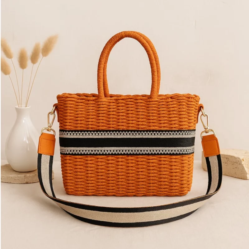 Grand sac cabas en raphia tressé avec bandoulière - Orange