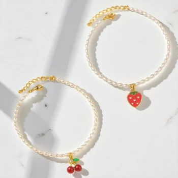 Lot de 6 (2,10€ Pièce) : Colliers Perles Blanches avec Petit Pendentif Fruit coloré – Acier Inoxydable – Image 3