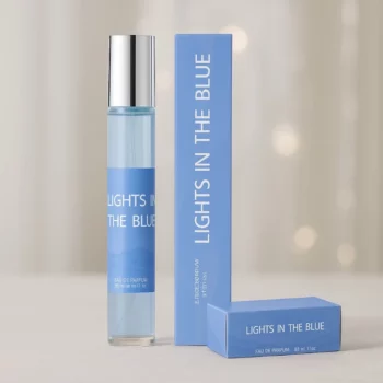 Lot de 24 (1,30€ pièce) : LIGHTS IN THE BLUE – Eau de Parfum Générique 33ml Tertio