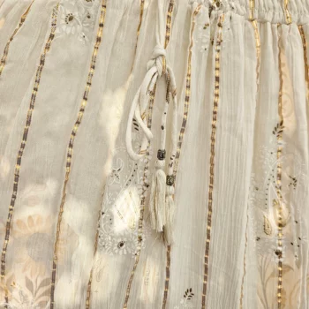 Robe longue Écru Sans manches Motif Paisley Blanc & Doré MADE IN INDIA – Image 3