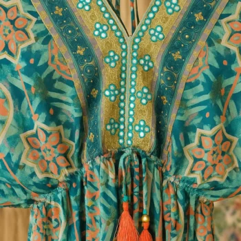 Robe longue Turquoise Manches Courtes Motif Doré Coloré MADE IN INDIA – Image 3