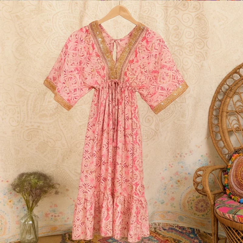 Robe longue Rose Manches Courtes Motif Doré Coloré MADE IN INDIA