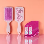 Carton de 6 (soit 4,99€ Pièce) : Brosse à Cheveux Rectangulaire BARBIE - DISNEY