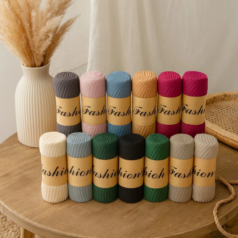 grossiste en foulard mi-saison pas cher Lot de 12 (soit 1,70€ Piéce) foulards légers mi-saison 180cm x 70cm- Mélange de couleurs – Image 1