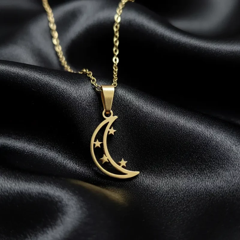 Lot de 3 (1,50€ Pièce) : Collier Avec Pendentif Lune - Doré