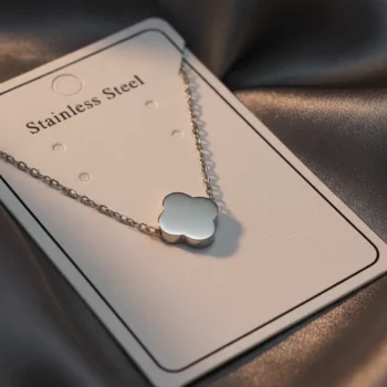 Collier Avec Pendentif Trèfle - Argenté – Image 2