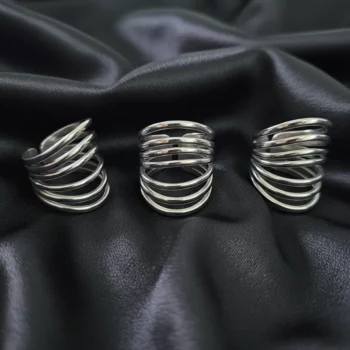 Lot de 50 Bagues (1,80€ Pièce) : Bague Ajustable Argenté Qualité N°1- Mélange ± 30 Différentes – Acier Inoxydable – Image 14