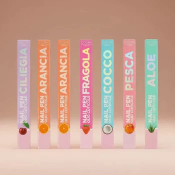 Présentoir de 24 (1.43€ pièce) : Huile Fruitée En Stylo Pour Cuticules - COSMI PREMIUM