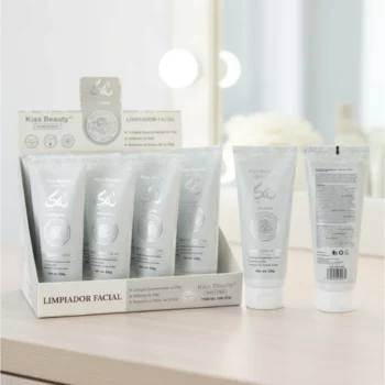 Lot de 12 : Nettoyant Visage Hydratant 100 ml - Kiss Beauty – Image 2