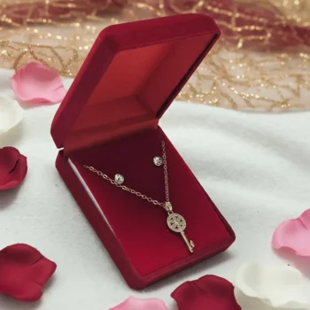 Coffrets Collier et Boucles d'oreilles - Clef & Doré et Strass – Image 2
