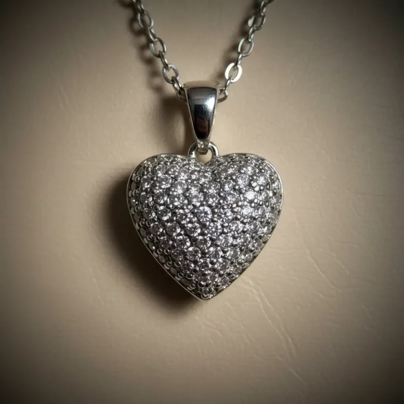 Collier Avec Pendentif Coeur & Strass Argenté - Acier Inoxydable Haute Qualité