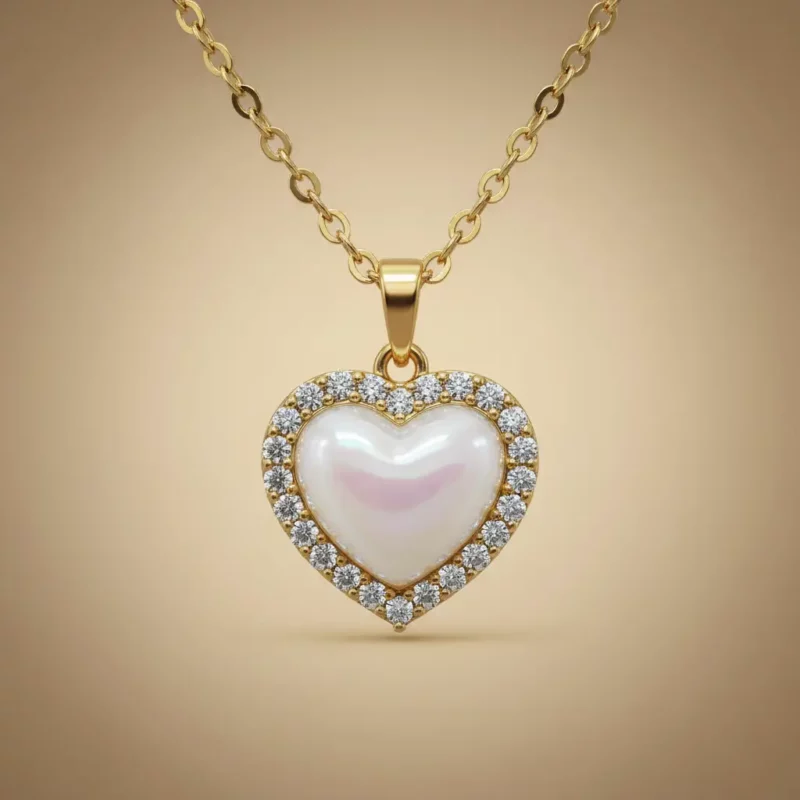 Collier Avec Pendentif Coeur Nacré & Strass Doré - Acier Inoxydable Haute Qualité