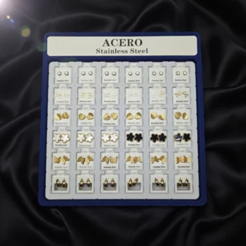 Présentoir de 36 (1,50€ Pièce) : Paire de Boucles d’Oreilles – 6 différents Motifs Strass, Papillon, Coeur, Trèfle, Créole – Image 2