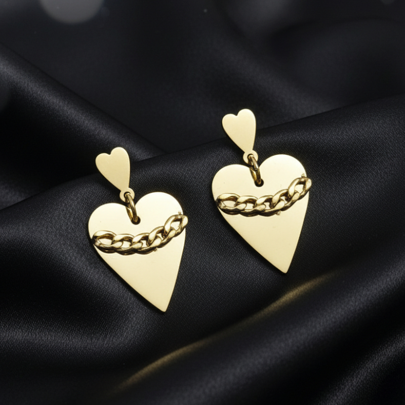 fournisseur de boucle d'oreille et collier en acier (8) Lot de 3 (2,50€ la Paire) : Boucles d’Oreilles Dorées pendantes Motif Coeur Enchaîné 2.5cm – Image 1