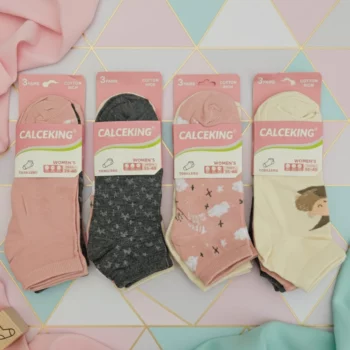 🧦 LE LOT ULTIME : 120 Paires de Chaussettes Femme (Hautes & Basses) – Très Beau Lot à Prix Cassé ! 📦✨ – Image 11