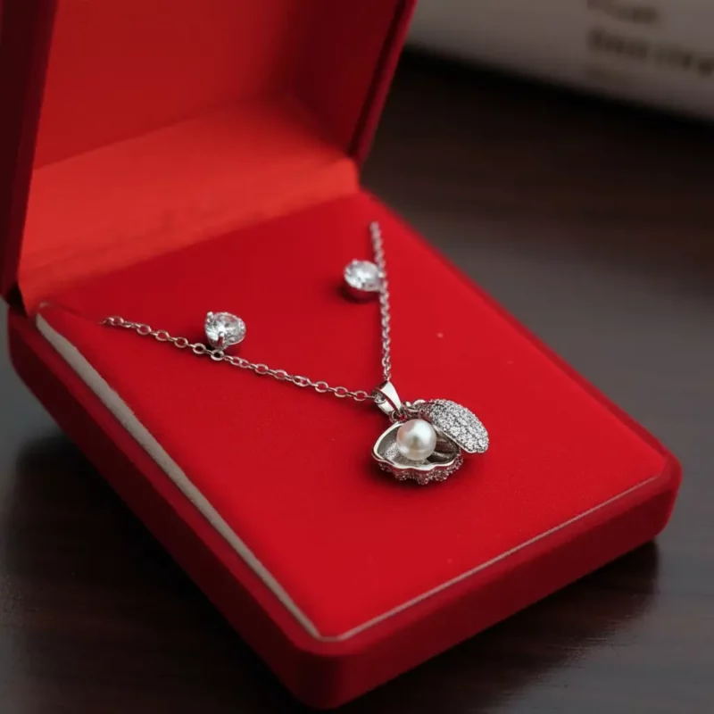 Coffrets Collier et Boucles d'oreilles - Perle & Argenté et Strass