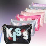 Lot de 12 (2,75€ Pièce) : Trousse de Toilette KISS - 23x14cm