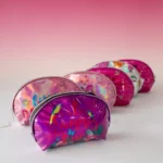 Lot de 12 (2,40€ Pièce) : Trousse de Toilette Imprimées Holographiques