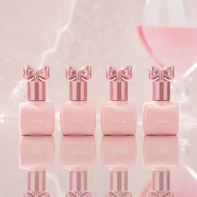 Présentoir de 24 (soit 2,25€ unité) :🎀Lip Glaze GAGK G753 "Nœud Féérique" - Brillance Miroir et Couleurs Tendances ! ✨