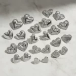 Bon Mélange de 100 (1,70€ la Paire) : Boucles d'oreilles Coeur - Acier Inoxydable Argenté - +ou- 20 modèles différents