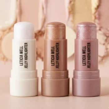 Présentoir de 24 (1,25€ pièce) : Jelly Highlighter en Bâtonnet de Leticia Well