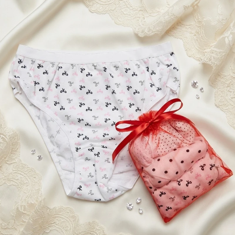grossiste en culotte femme pas cher a petit poids (4) (1,30€ La Culotte) 🎁 Coffret Trio Passion : 3 Culottes 100% Coton en Pochette Cadeau – Image 1
