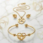 Parure Bijoux 3 Pièces "Cœur Ajouré" – Acier Inoxydable Doré