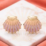 ✨ Paire de Boucles d'Oreilles "Coquillage Coloré Mauve" En Acier Inoxydable ✨