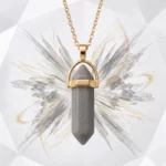 Collier Doré Avec Pendentif Effet Cristal Couleur Gris