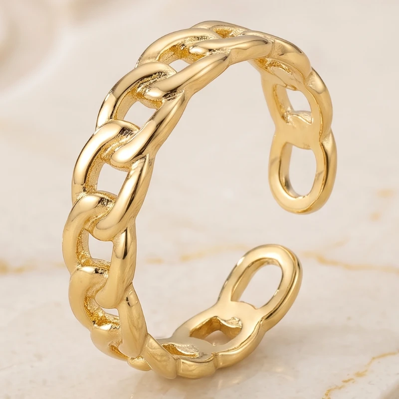 grossiste en bague acier inoxydable doré et argent (8) 🌟 Pack Revente Premium : Collection 12 Bagues Dorées "Chaine" Acier Inoxydable & Présentoir Coussin – Image 1