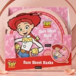 Lot de 24 🤠🍑 Un Teint Tout Doux : Masque en Tissu Imprimé Jessie - Disney Toy Story ✨🎬